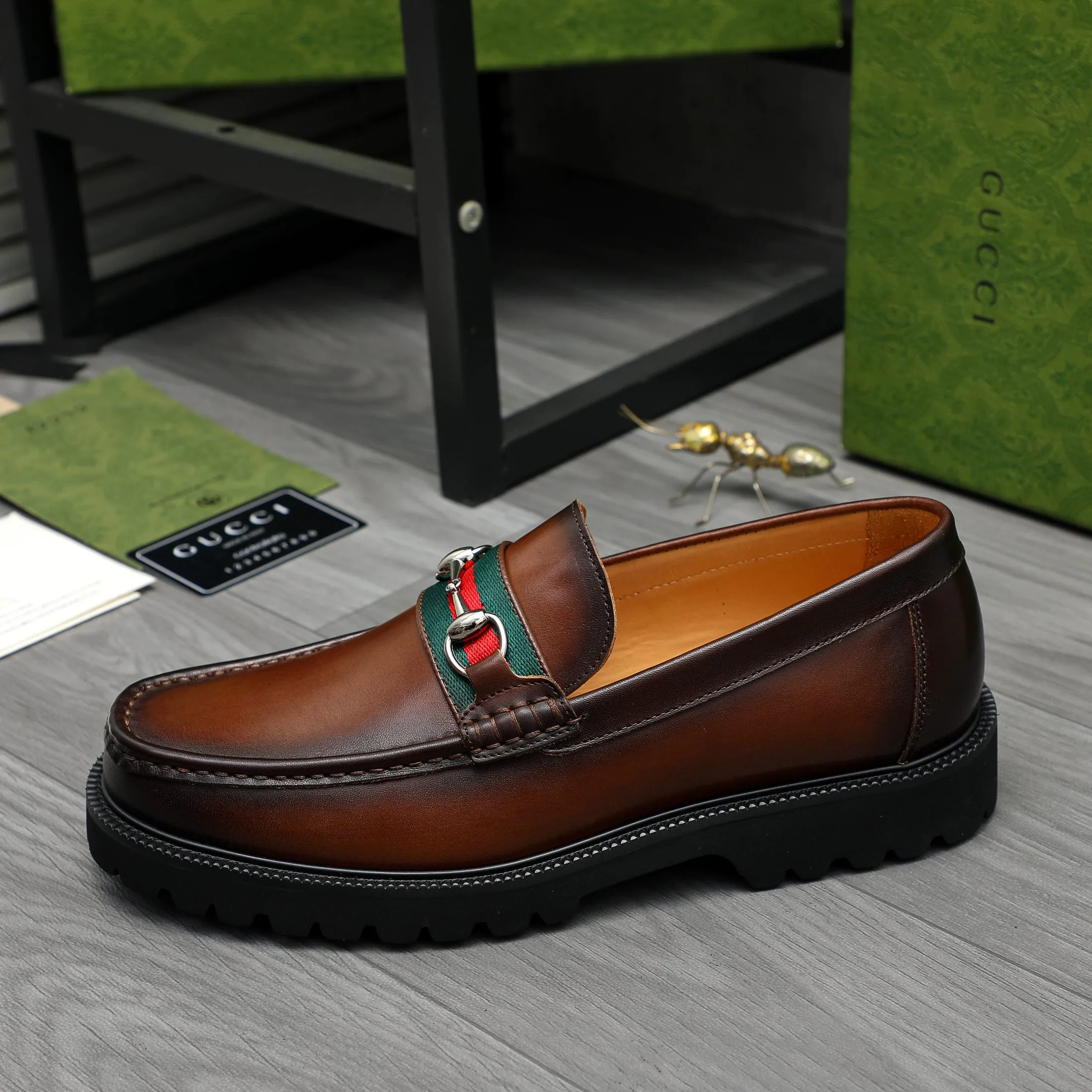 Men's shoes 💰p560 Product trademark: GUCCI "Gucci" business slip-on leather shoes Regular size: 38-46 (38.45.46 custom-made, non-returnable) Product materials: Selected color-brushed cowhide upper, cowhide lining, non-slip rubber outsole